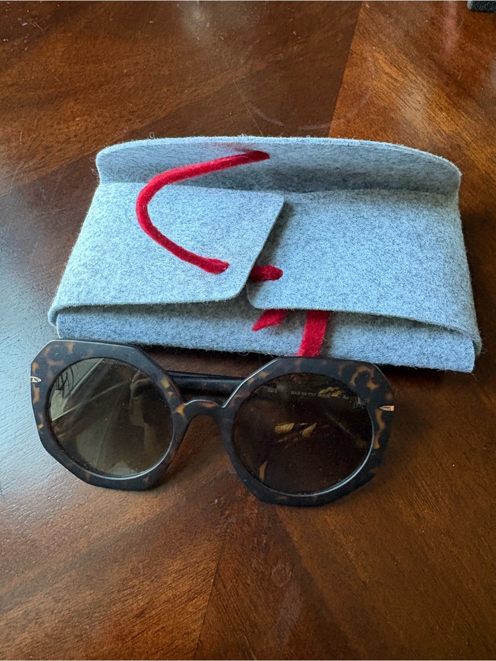 Mita Eyewear Sole Tortoise Shell Gradient Lens Sunglasses